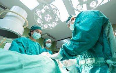 Cómo TRABAJAR de MÉDICO en España si eres Extranjero con CONTRATO de TRABAJO en la SANIDAD ESPAÑOLA con o sin MIR y cómo CONSEGUIR un Permiso de RESIDENCIA en España